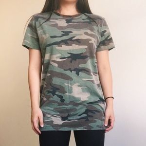 Campy print tee